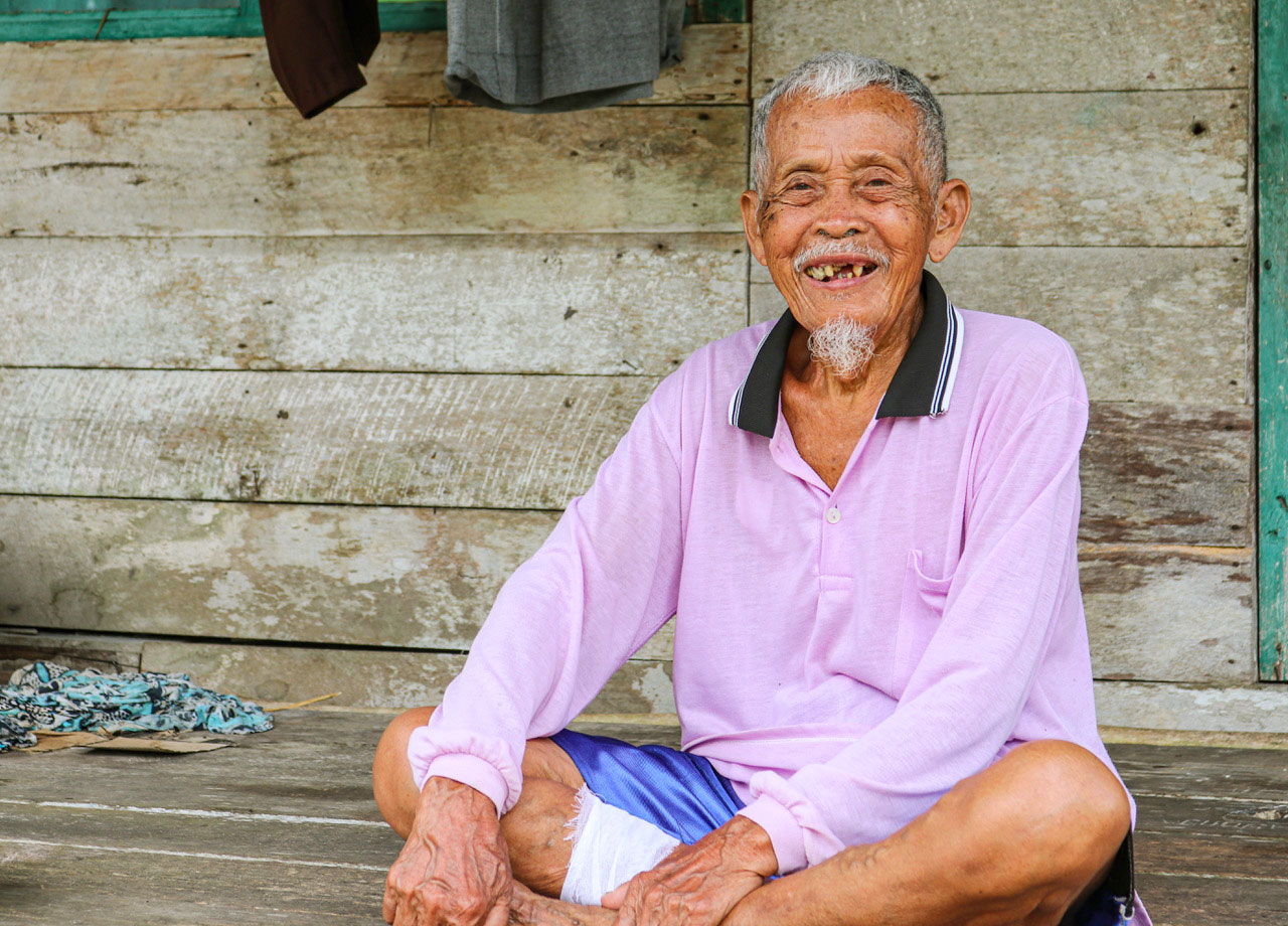 Since his move to Central Kalimantan, Abdullah has been growing vegetable crops and constantly struggles with monoculture farming. This is where agroforestry could benefit farmers like Abdullah.