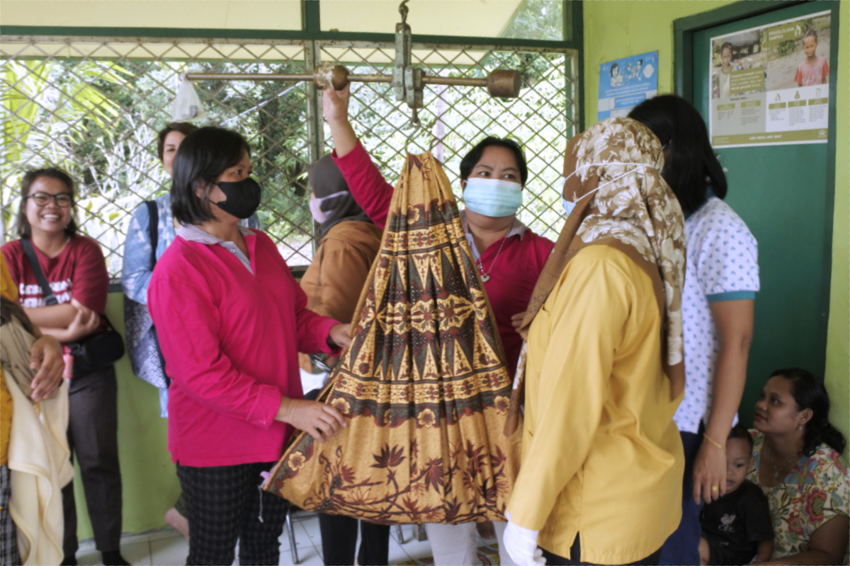 Last week, I went to Central Kalimantan and visited one of the Posyandu (community health post) in Sei Gohong village, with whom YUM has been working on the stunting prevention program.